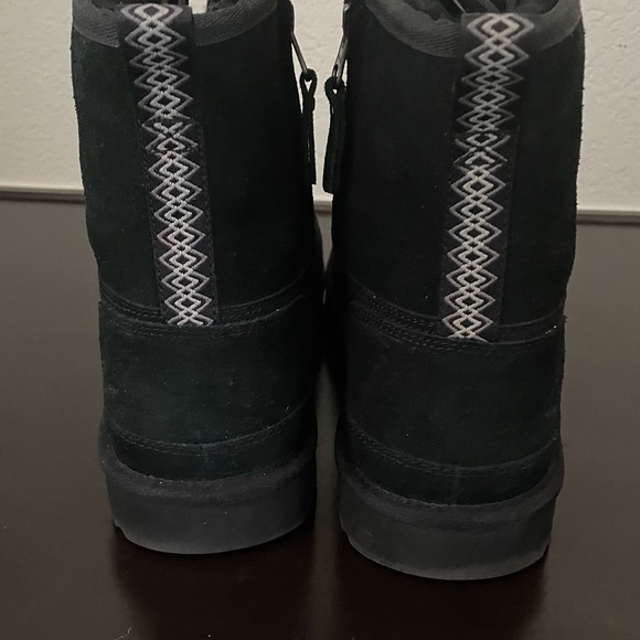 Men’s AUTHENTIC UGG NEUMEL HIGH BLACK CHUKKA BOOT - Picture 6 of 13